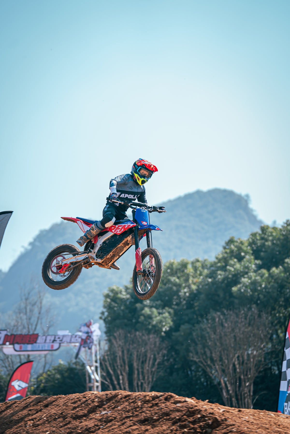 RFN Warrior Pro SX-E15 Elektro-Motorrad – Ansicht 5
