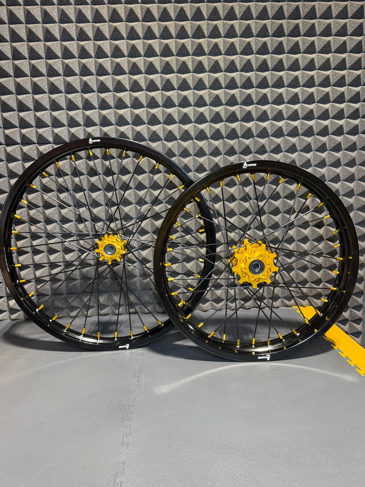 21" / 18" Felgensatz (ohne Reifen)